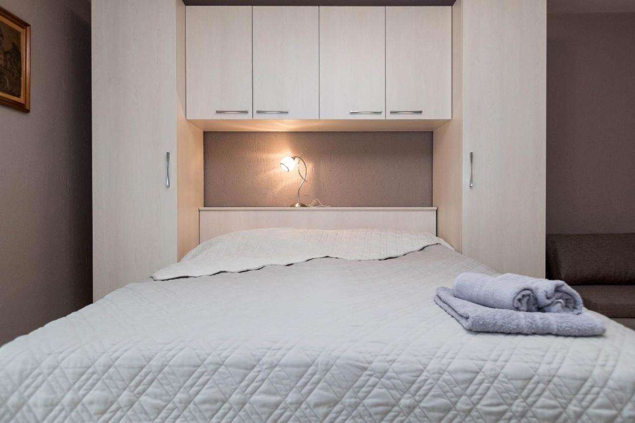 Apartments Karmen 1 茨里克韦尼察 外观 照片